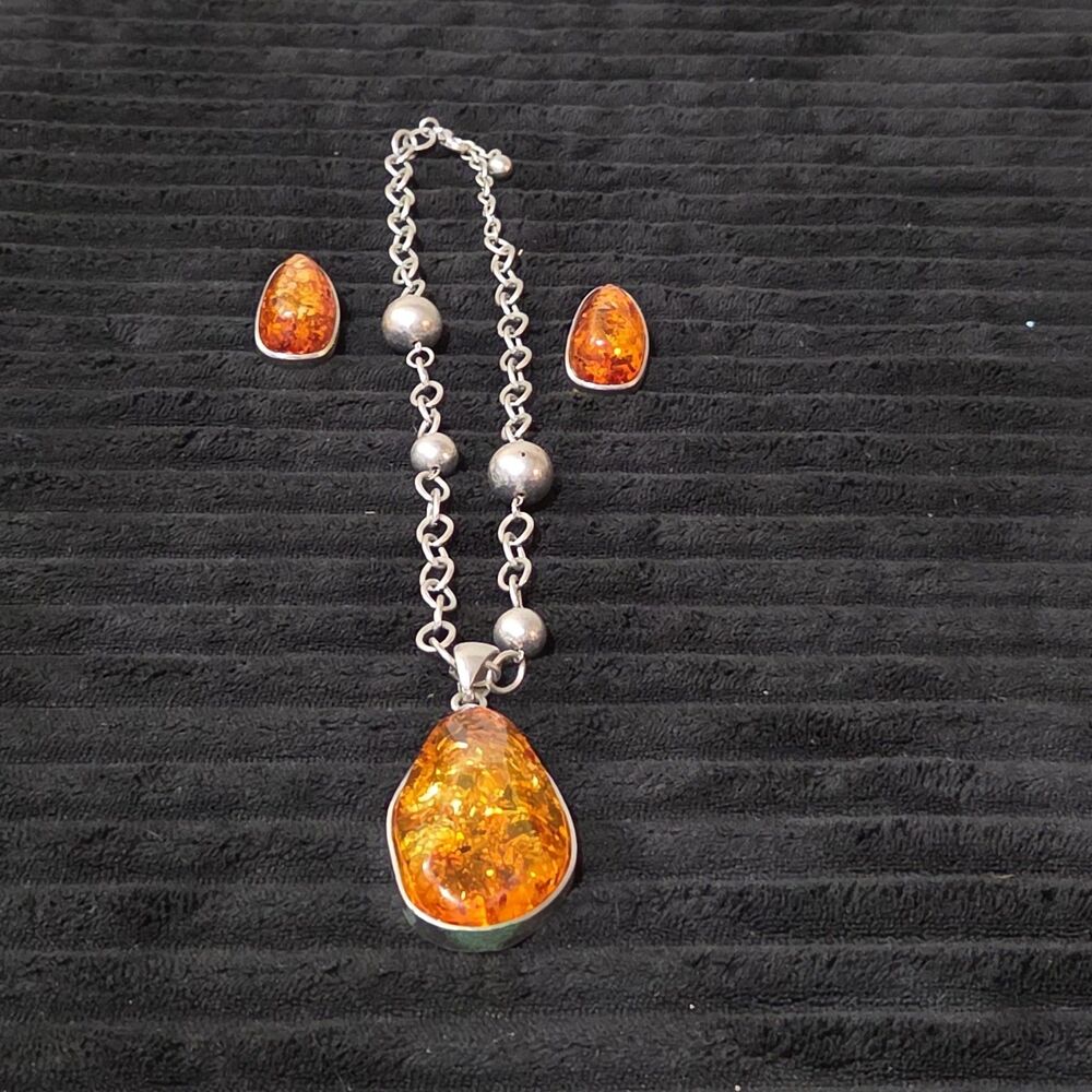 Vintage Faux Amber Necklace Clip On Earrings Set Silver Tone Teardrop Shimmer - Picture 3 of 16